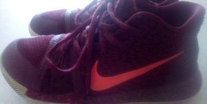 Kyrie II basketball sneakers